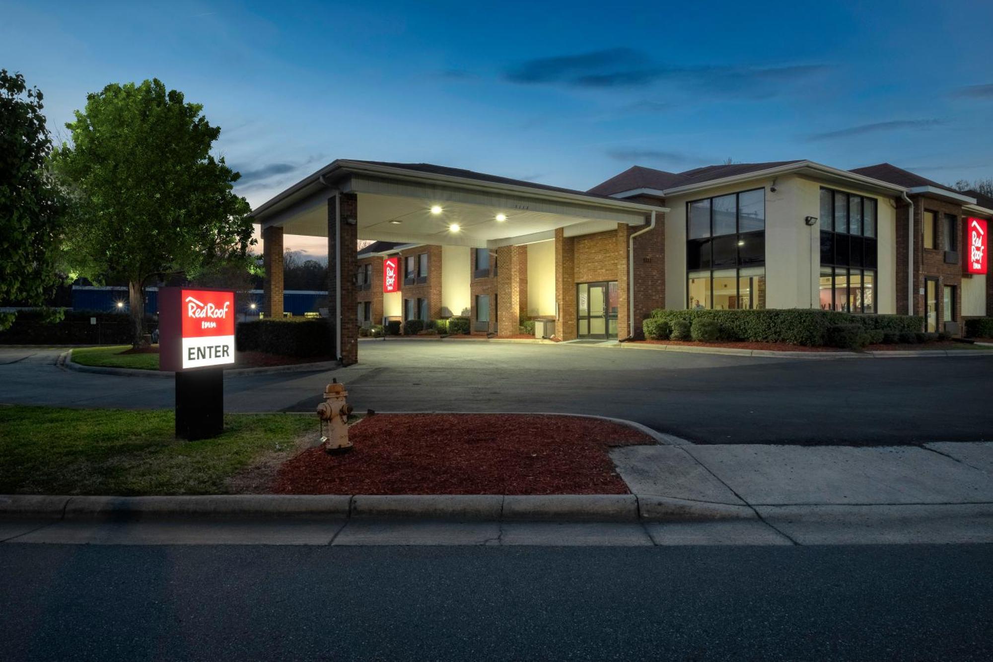 Red Roof Inn Charlotte - University Buitenkant foto