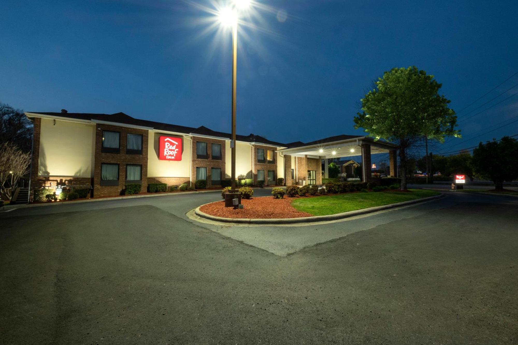 Red Roof Inn Charlotte - University Buitenkant foto